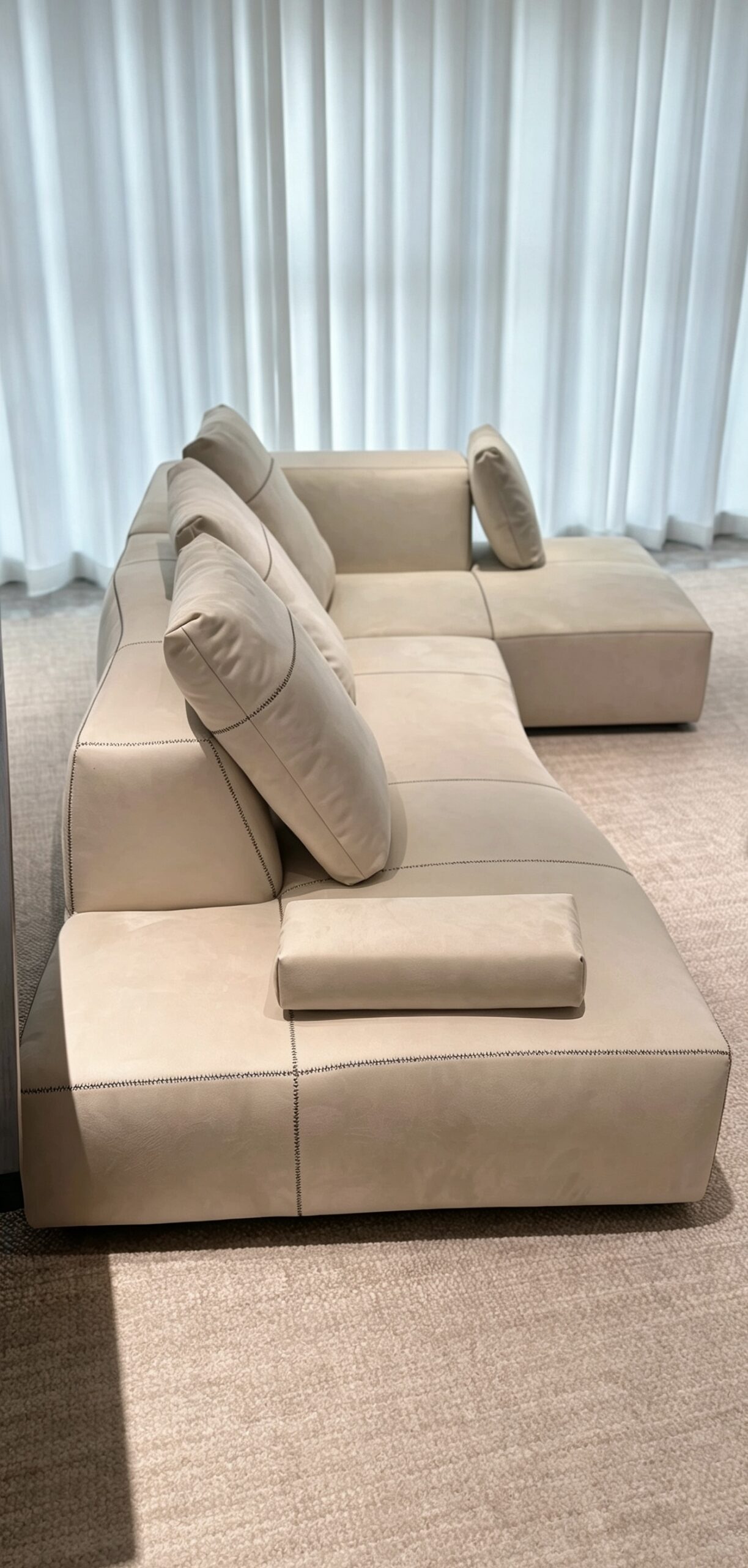BEND Sofa - Image 5