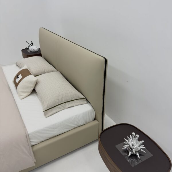 Ribbon Bed