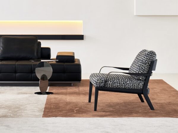 Viaggio Armchair