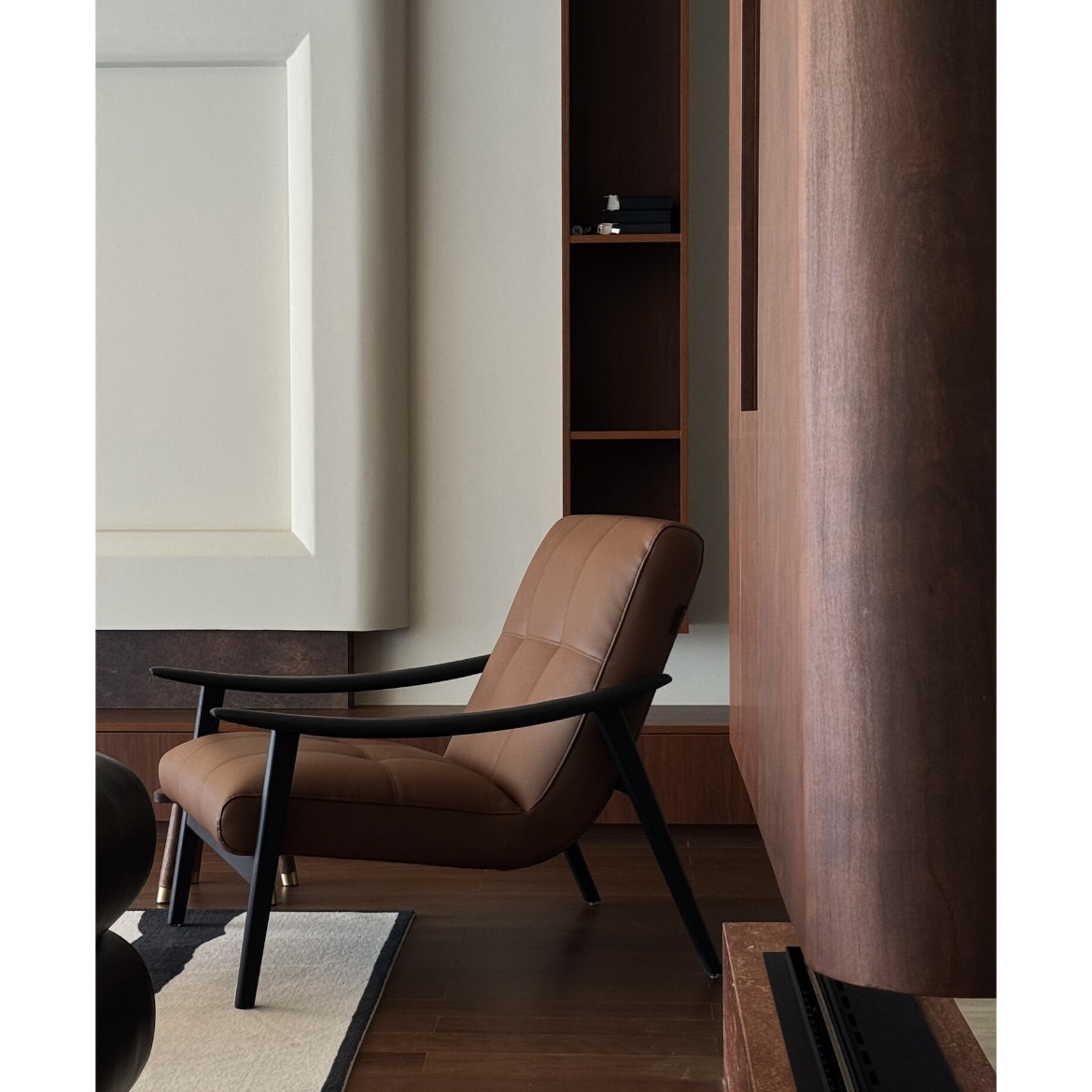 Fynn Chair - Image 1